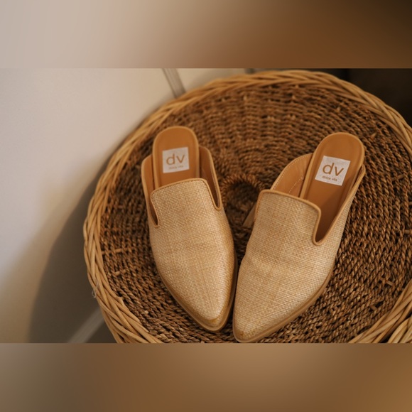 Dolce Vita Basket Weaved Mules Icarus - Picture 5 of 6